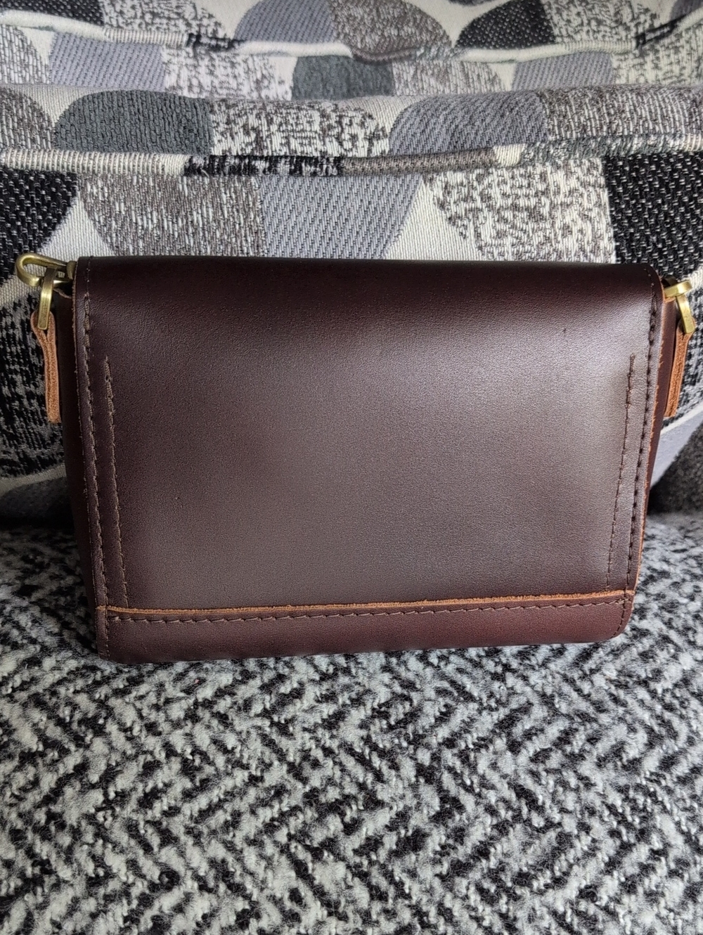 Portland Leather Grizzly Mini Metro Crossbody Bag NWOT - Picture 3 of 13